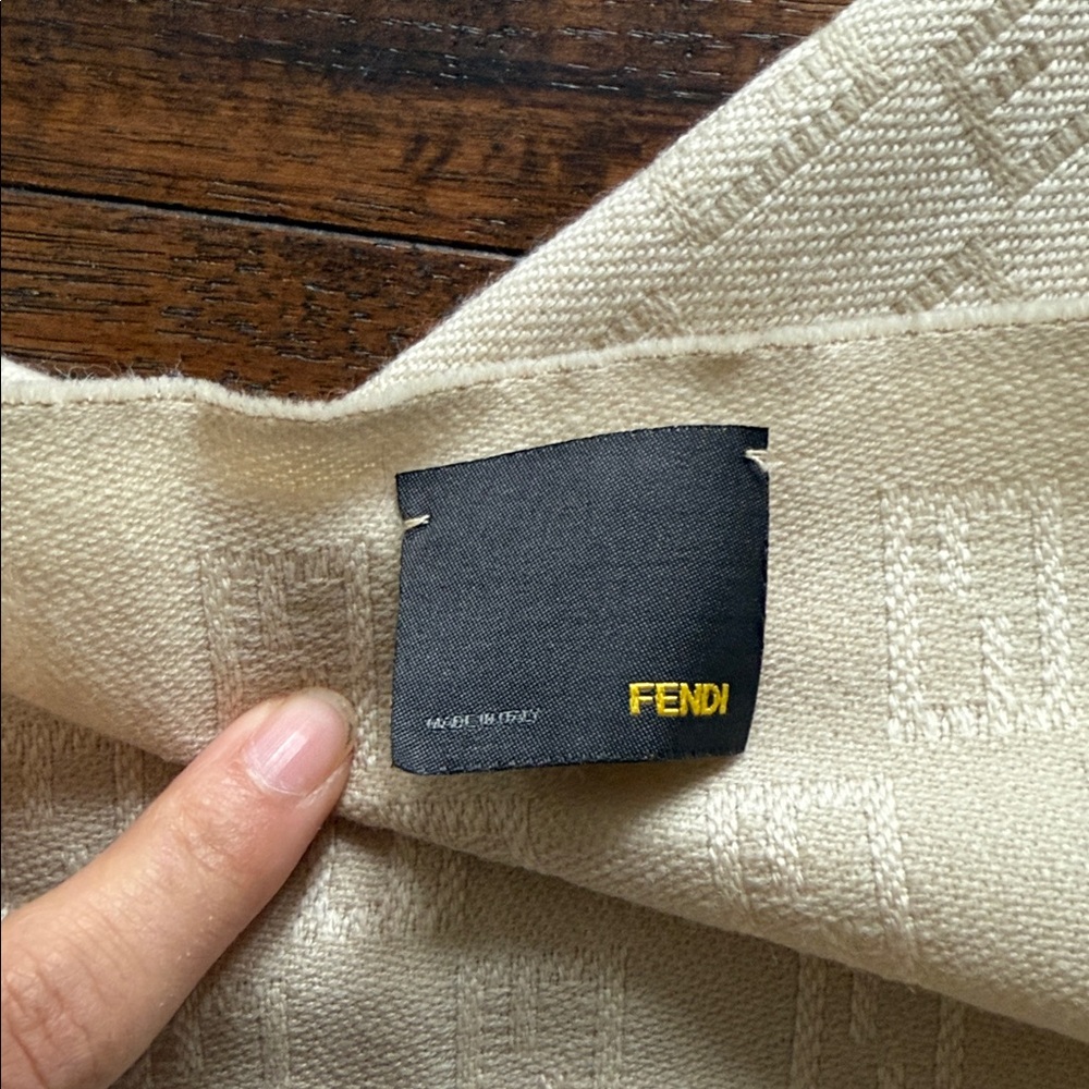 FENDI Wool Zucca Beige Scarf - Picture 4 of 6